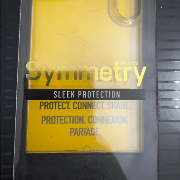 OtterBox Symmetry for iPhone XR - Picture 2 of 8